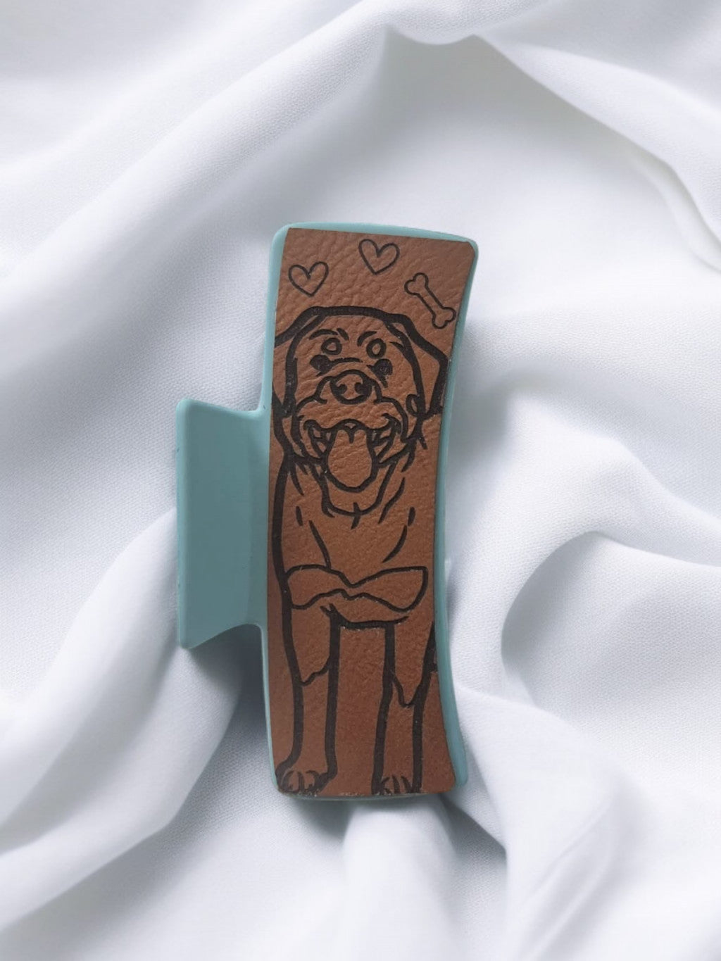 🐾 Stylish Dog Breed Hair Clips – Hand-Painted & Engraved Just for You! 🐾