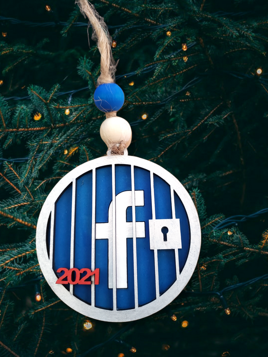 Social Media Lockup Ornament