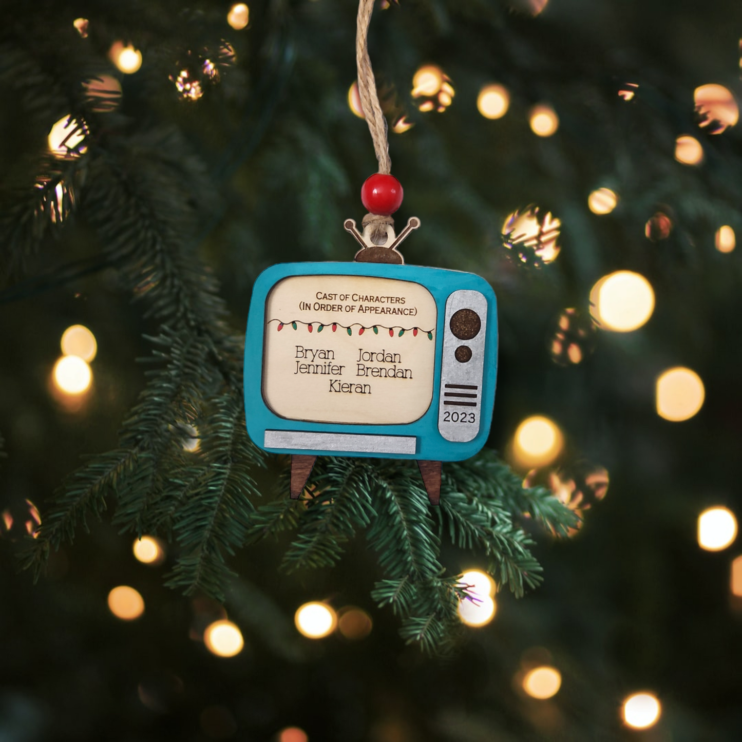 Step Back in Time with Our Handmade Wooden Personalized Retro TV Ornament!